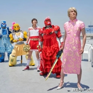 《假面骑士圣刃》神代玲花为了偶像荣当妈妈！