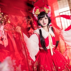 cos：东方project-你会喜欢这么可爱的灵梦吧。