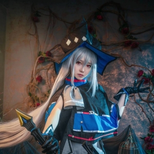 cos：明日方舟斯卡蒂cos正片@歌梨