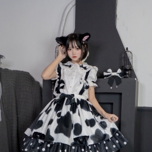 Lolita：星月兔正片