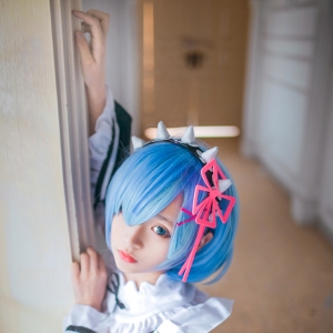 cos：从零开始的异世界生活-女仆装蕾姆。