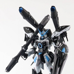 FM灾厄高达蓝白黑改色涂装