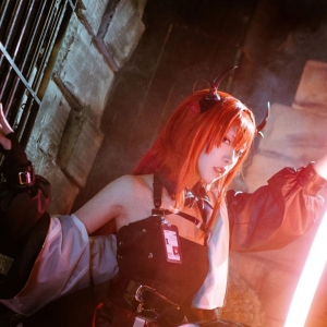 cos：明日方舟史尔特尔cos正片@栗猫坏坏子