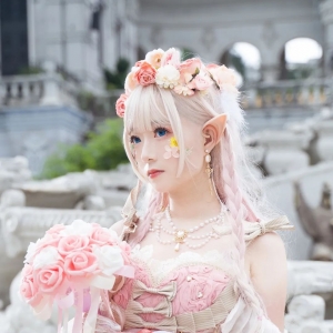 Lolita：蔷薇之名·龙沙宝石