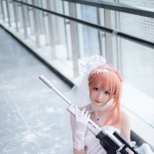 cos：漫展上少女前线cos正片@南宫，别动，你被逮捕了！