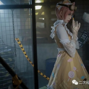 为爱发电：cos了几十套角色，最爱《第五人格》的园丁