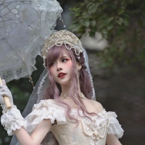 Lolita：温柔似水的钻石星花