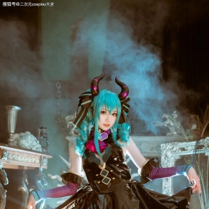 初音未来小恶魔cos，超级无敌可爱，不管怎么样都好可爱