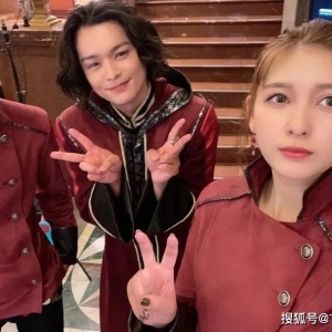 《假面骑士圣刃》刃王剑十圣刃登场！