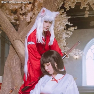 《犬夜叉》桔梗cos，气质出众，眼睛美得特别有电影感