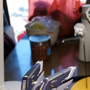 刻线改造喷涂作品——人群中钻出了一个，光头！