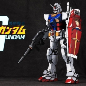 MEGASIZE 元祖二次元涂装，盾牌上还画了骡子