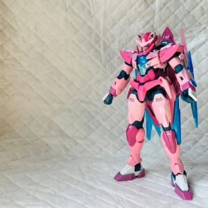 第一次尝试喷涂，给媳妇做模型