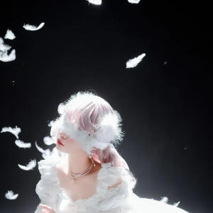 Lolita：她如星河，坠落人间
