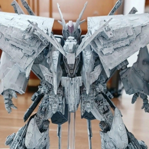 星球大战中的高达？这比例有1/100000吗……