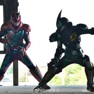 假面骑士Revice第6话先行图来袭，蘑菇头找上樱，Decade鲨鱼形态终于登场 ...