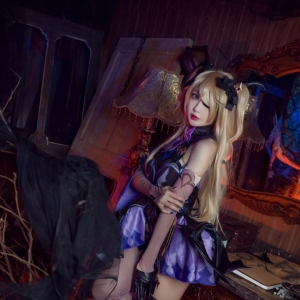 cos：原神中二皇女菲谢尔@阿包也是兔娘