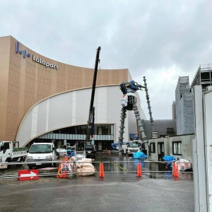 资讯：站起来了，实物大RX-93FF牛高达施工进度更新