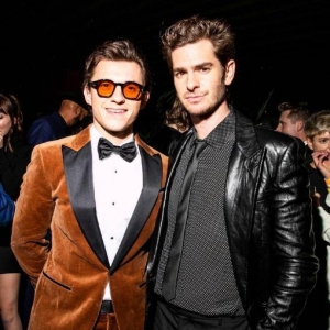 两代“蜘蛛侠”梦幻联动！网友：照片是一代托比拍的