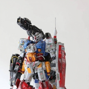 细节改造近乎疯狂，这大概是一台幸存下来的完美高达……