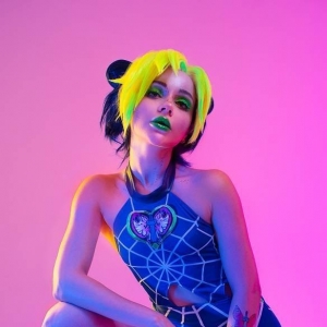 俄妹《JOJO》空条徐伦COS美风格大胆身材性感