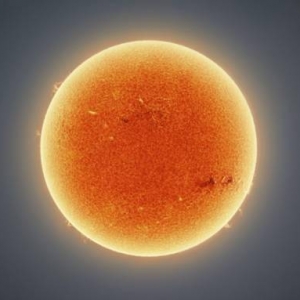 天体摄影家拍“有史以来最清晰太阳照片”细节惊人