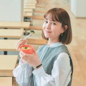 白的发光！德日混血美女“トリンドル玲奈”美照欣赏