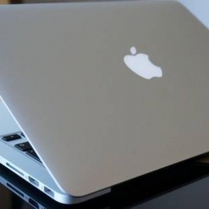 MacBook Pro起火导致烧伤用户！起火原因疑为锂电池