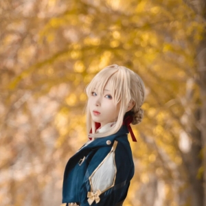 cos：紫罗兰永恒花园薇尔莉特cos正片@月什