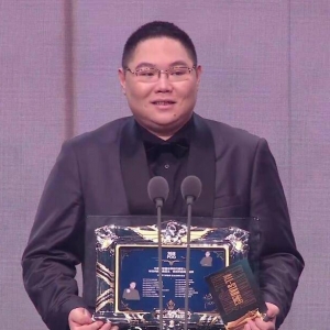 PDD玩手游最沉迷的一次，动用特权喊策划改设定，亲自献唱主题曲 ...