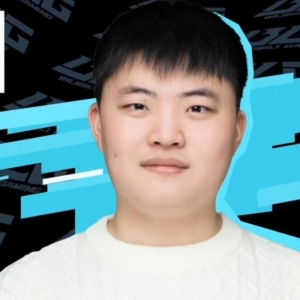 Uzi正式复出！为何退役一年半之后，还会有战队要他？