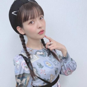 为自己的品牌疯狂营业！美女声优“上坂堇”美照赏