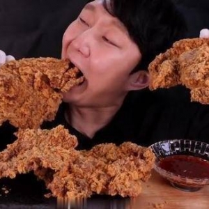 禁止发布暴饮暴食视频！“大胃王”们终于被强制整改