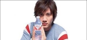 娃哈哈接班人曾称不喜欢王力宏 多个品牌陆续和王力宏解约