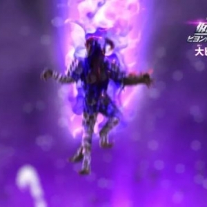 假面骑士冬季剧场版超越时代最新预告，Century拿着八分光轮打BOSS ...