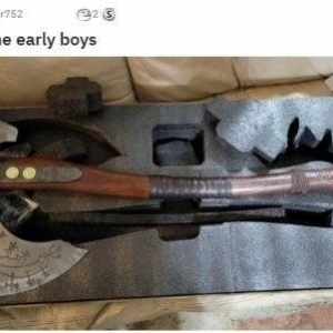 玩家分享自己的圣诞礼物！《战神4》奎爷 利维坦战斧