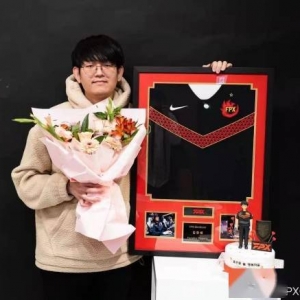 《LOL》世界冠军金贡宣布退役：职业生涯没有遗憾