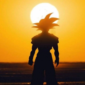 与真实场景搭配的动漫角色剪影 突破次元壁的唯美