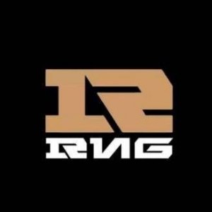 《英雄联盟》RNG新赛季阵容名单公布：小虎回归中单