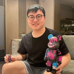 真正的元老级选手，公认的中国电竞第一人，曾担任过奥运会火炬手 ...