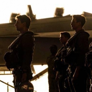 汤姆克鲁斯主演《壮志凌云2》新剧照 新老飞行员集结