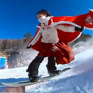 被人民日报点赞报道，穿汉服滑雪的百万网红，又有新作品了 ...