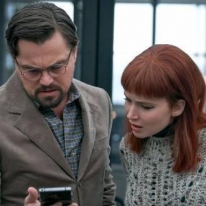 灾难讽刺喜剧《不要抬头》首周收视时间打破网飞记录