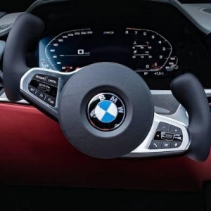 宝马全新方向盘设计专利曝光：支持自动驾驶功能