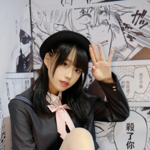 JK少女：白色过膝jk也是我的爱