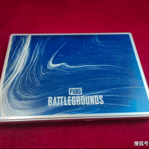 PUBG过年再度大放血，游戏免费后，还白给极品装备！