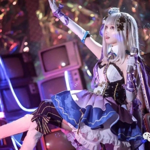 cos：爱蜜莉雅打歌服cos正片@姜生花