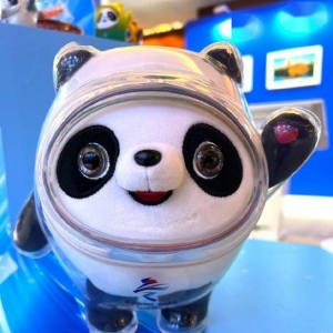 冰墩墩生产工厂已有序复工：新春特别版即将上线