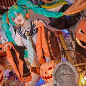 cos：万圣节南瓜miku—cos正片