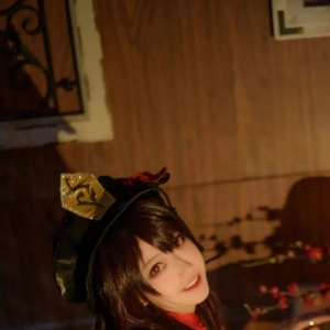 cos：原神胡桃cos正片@兔